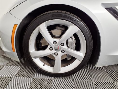 Used 2019 Chevrolet Corvette Stingray Coupe w/ Battery Protection Package RWD image 7