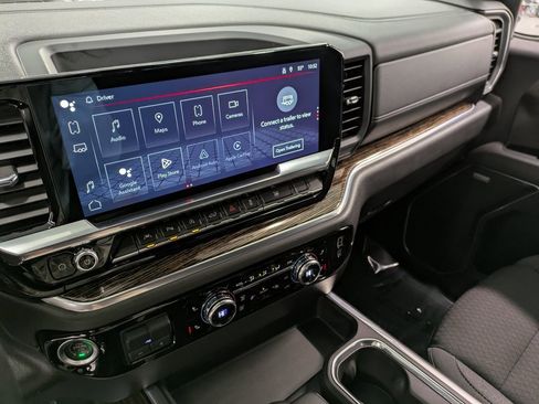 Used 2022 GMC Sierra 1500 Elevation w/ Preferred Package image 10