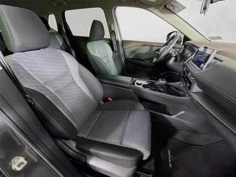 Used 2023 Nissan Rogue SV AWD/4WD image 26