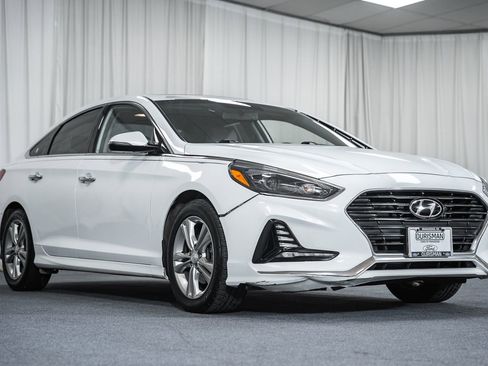 Used 2018 Hyundai Sonata Limited image 1