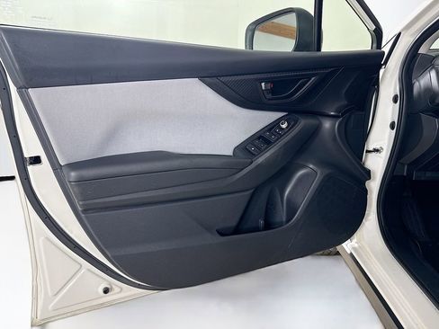 Certified 2023 Subaru Crosstrek 2.0i Premium image 9