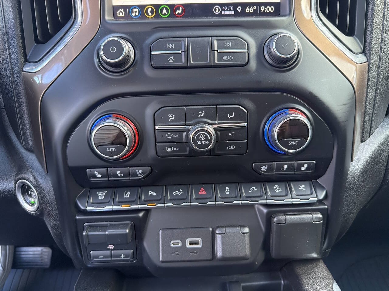 Used 2021 Chevrolet Silverado 2500 High Country w/ Z71 Off-Road Package AWD/4WD image 33