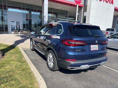 Used 2020 BMW X5 xDrive40i w/ Premium Package image 4