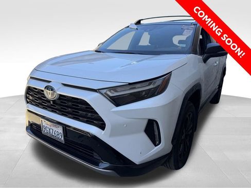 Used 2023 Toyota RAV4 XSE AWD/4WD image 1