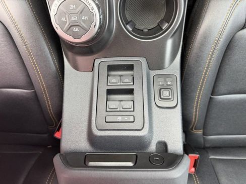 Certified 2023 Ford Bronco Badlands image 19