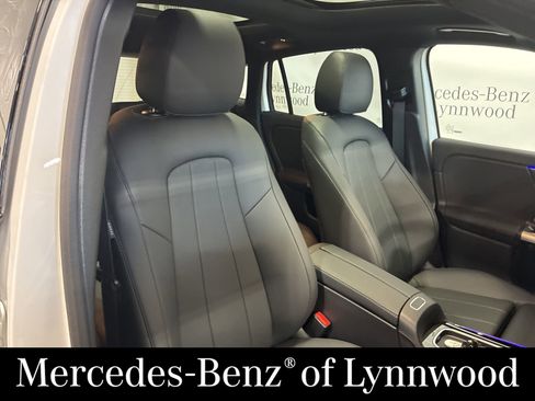New 2026 Mercedes-Benz GLA 250 4MATIC image 17