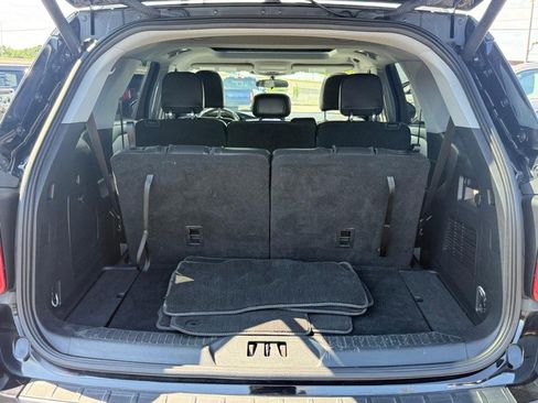 Certified 2023 Ford Explorer XLT w/ Equipment Group 202A AWD/4WD image 8