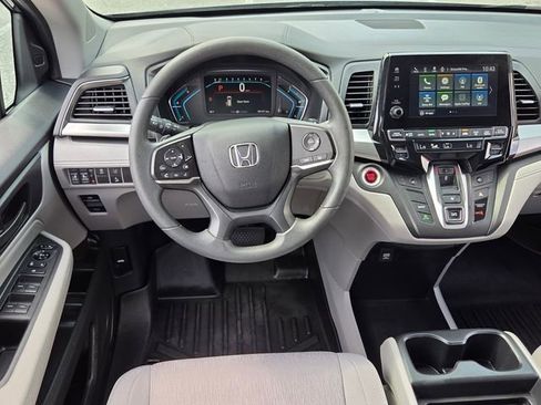 Used 2019 Honda Odyssey EX image 11