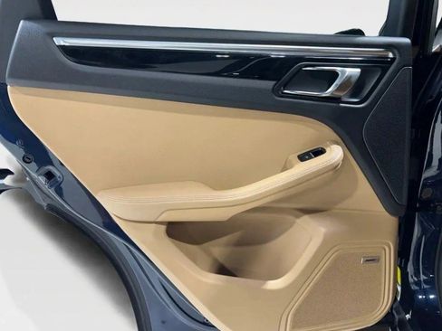 Used 2016 Porsche Macan S image 9