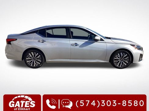 Used 2023 Nissan Altima 2.5 SV image 10