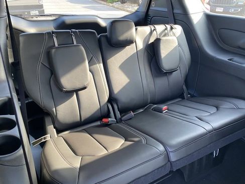 New 2026 Chrysler Pacifica Select image 34