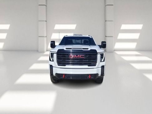 Used 2024 GMC Sierra 2500 AT4 w/ Technology Package image 2