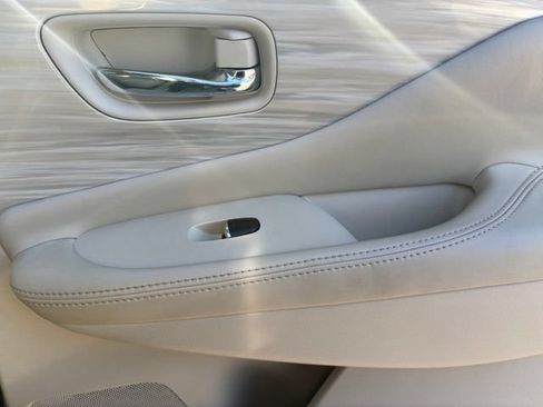 Used 2018 Nissan Murano SL w/ Moonroof Package AWD/4WD image 31