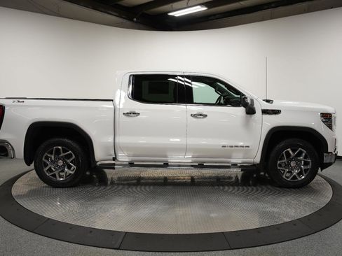 New 2026 GMC Sierra 1500 SLT w/ SLT Premium Plus Package AWD/4WD image 9
