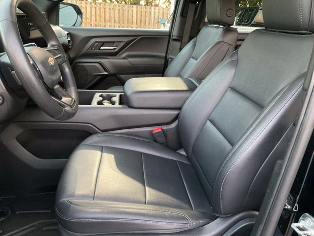 Used 2024 Chevrolet Silverado EV W/T AWD/4WD image 5