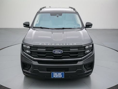 Certified 2025 Ford Expedition Active AWD/4WD image 10