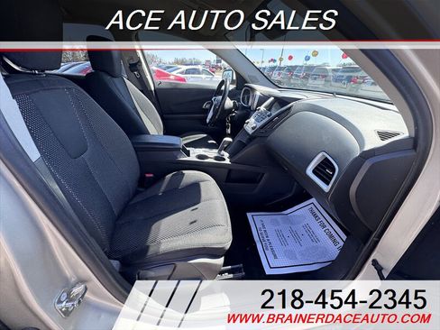 Used 2015 Chevrolet Equinox LT w/ Driver Convenience Package image 11