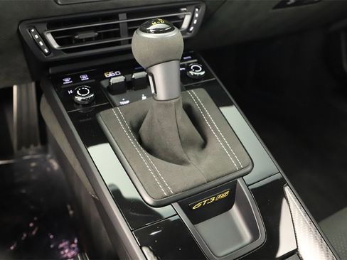 Used 2025 Porsche 911 GT3 RS image 26