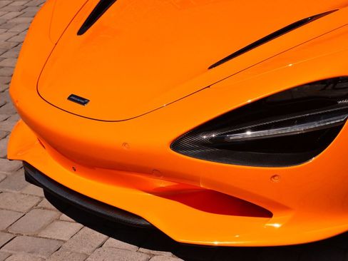 Used 2024 McLaren 750S RWD image 25