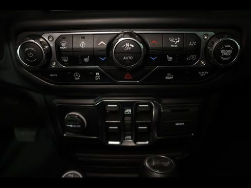 Used 2023 Jeep Wrangler Sport S image 23