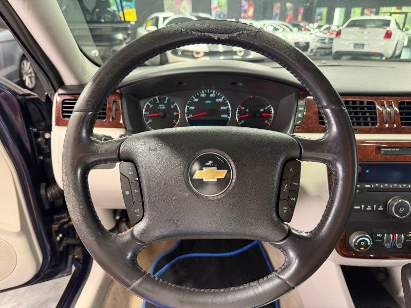 Used 2011 Chevrolet Impala LT FWD image 10