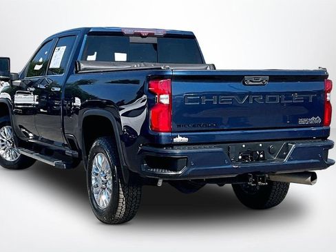 Used 2020 Chevrolet Silverado 2500 High Country AWD/4WD image 5