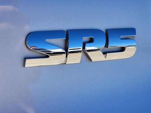 Used 2013 Toyota 4Runner SR5 image 12