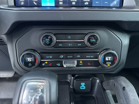 New 2025 Ford Bronco Badlands w/ Sasquatch Package image 22