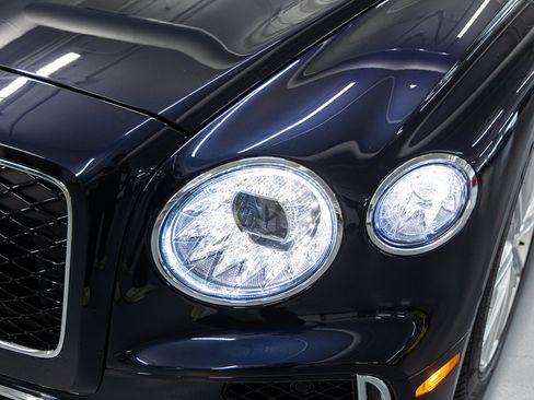 Certified 2026 Bentley Flying Spur V8 AWD/4WD image 13