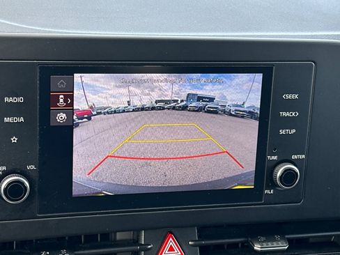 Used 2023 Kia Sportage LX image 19