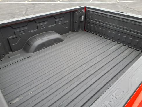 Used 2023 GMC Sierra 3500 SLE w/ SLE Value Package AWD/4WD image 18