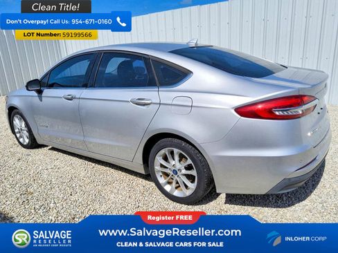Used 2019 Ford Fusion SE FWD image 3