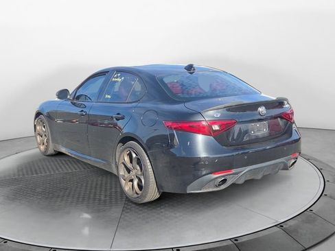Used 2017 Alfa Romeo Giulia Ti w/ TI 19" Sport Package image 3