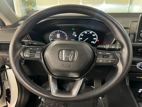 Used 2025 Honda CR-V LX image 15
