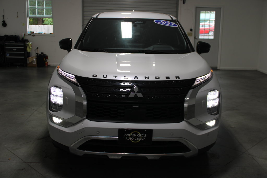 Used 2023 Mitsubishi Outlander SE Black Edition AWD/4WD image 46