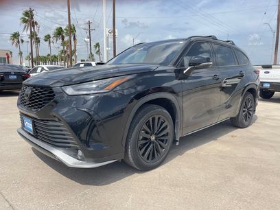 Used 2023 Toyota Highlander XSE