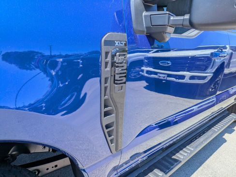 Used 2026 Ford F250 XLT w/ XLT Premium Package AWD/4WD image 9