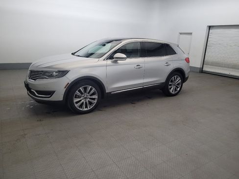 Used 2017 Lincoln MKX Reserve w/ Driver Assistance Package AWD/4WD image 2