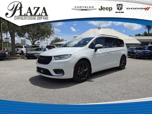 Certified 2023 Chrysler Pacifica Touring-L w/ S Appearance Package FWD image 1