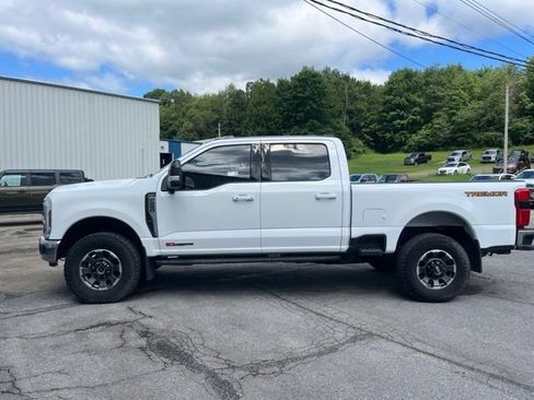 Used 2024 Ford F250 Lariat w/ Lariat Ultimate Package AWD/4WD image 9