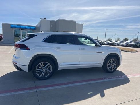 Used 2024 Volkswagen Atlas Cross Sport SEL R-Line image 7
