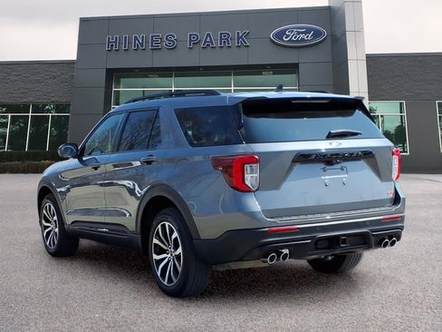 Used 2023 Ford Explorer ST image 5