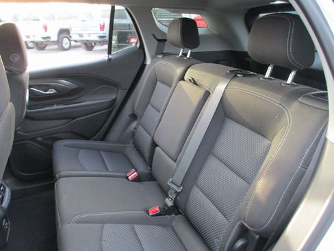 Certified 2022 GMC Terrain SLE w/ Elevation Edition image 16