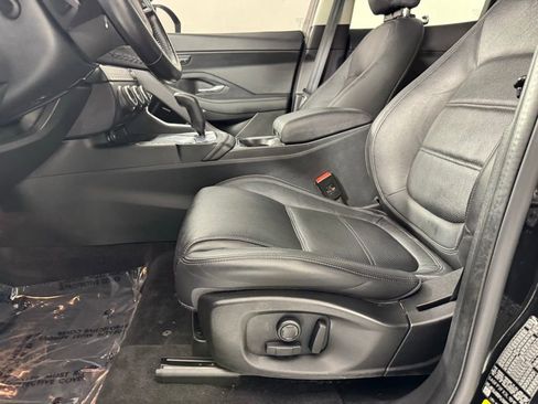 Used 2020 Jaguar E-PACE SE AWD/4WD image 14