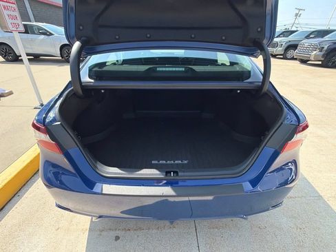 Used 2024 Toyota Camry SE w/ Cold Weather Package FWD image 25