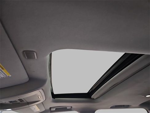 Used 2018 GMC Sierra 1500 Denali w/ Denali Ultimate Package image 29