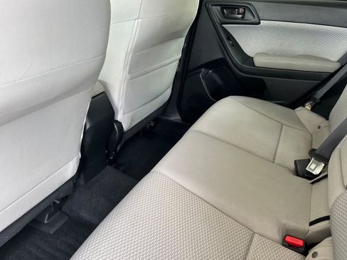 Used 2018 Subaru Forester 2.5i Premium AWD/4WD image 4