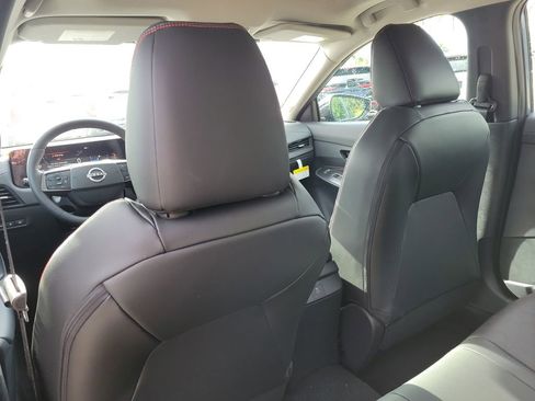 New 2026 Nissan Sentra SR w/ SR Premium Package image 15