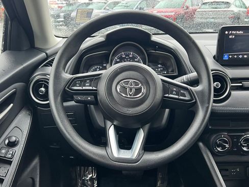 Used 2020 Toyota Yaris LE image 21