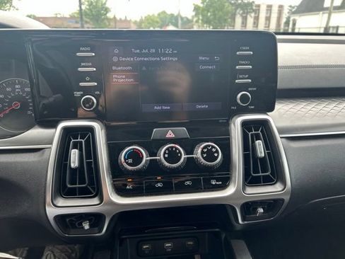 Certified 2021 Kia Sorento LX FWD image 10